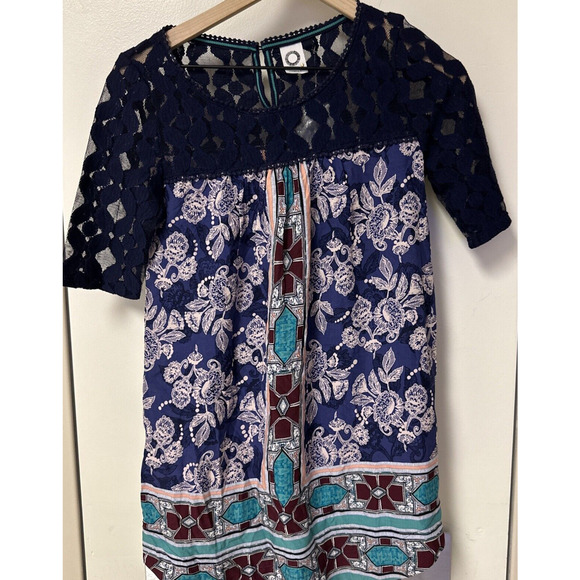 Akemi + Kin Anthropologie XS Navy Lace Floral Tunic Bohemian Eye‎ Catcher NWOT - Picture 2 of 10